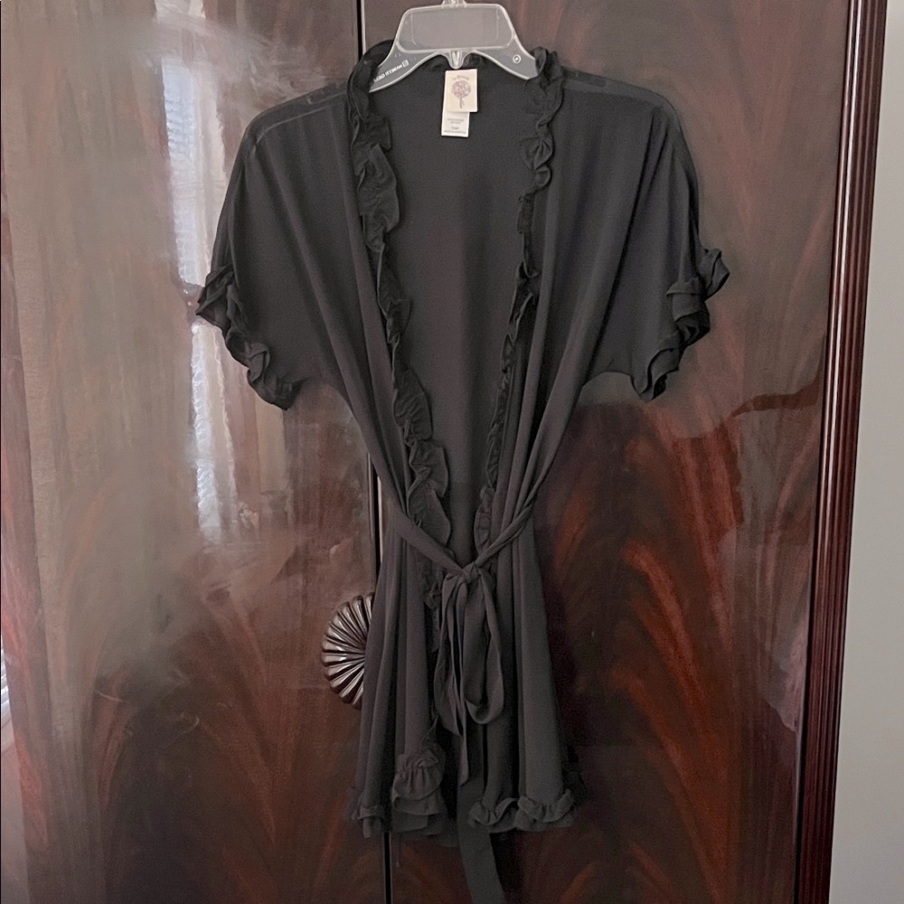 🆕 Black Ruffled Sheer Robe - Picture 2 of 10
